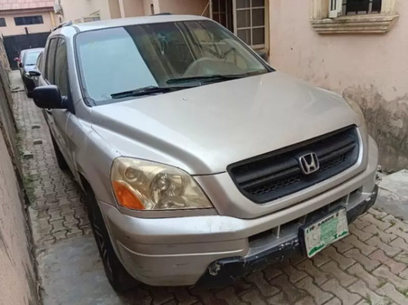 Honda Pilot   - 2005