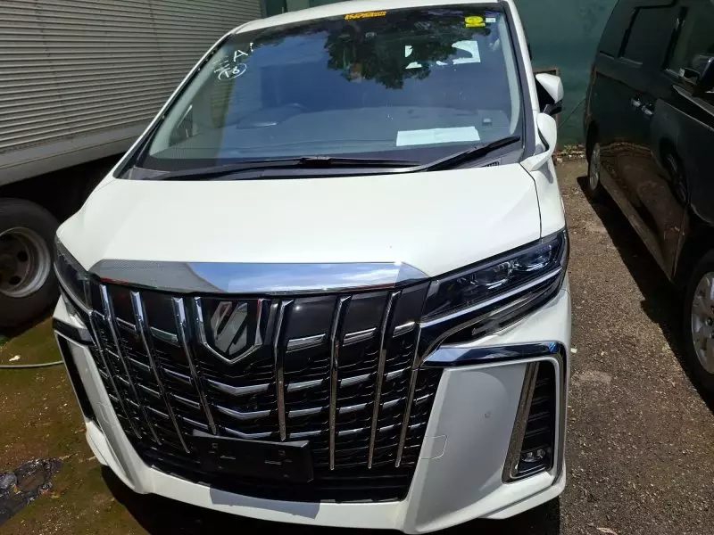 Toyota Alphard   - 2020