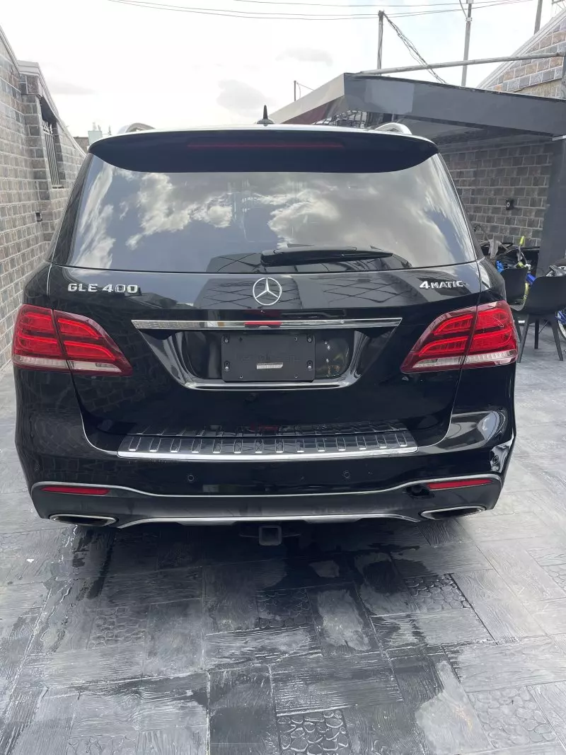 Mercedes-Benz GLE 350   - 2016