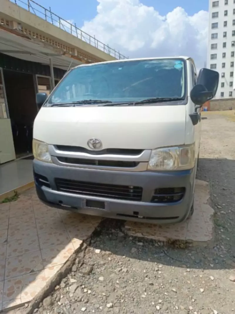 Toyota Hiace   - 2008