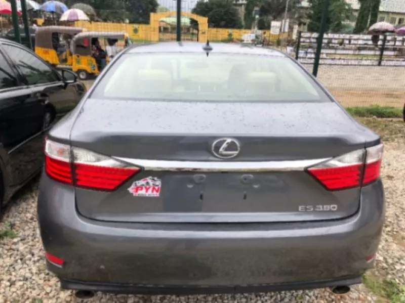 Lexus ES 350   - 2014
