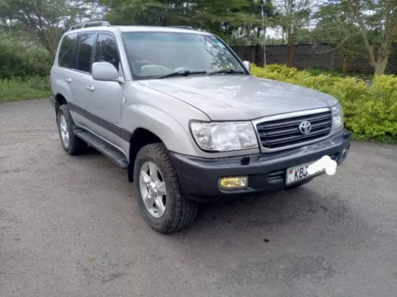 Toyota Land Cruiser   - 2005