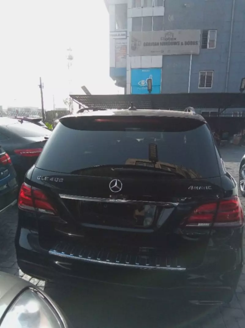 Mercedes-Benz GLE 400