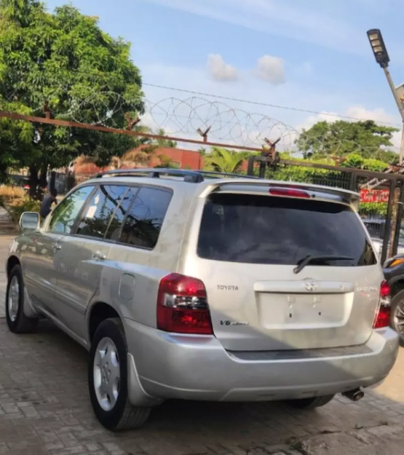 Toyota Highlander   - 2007