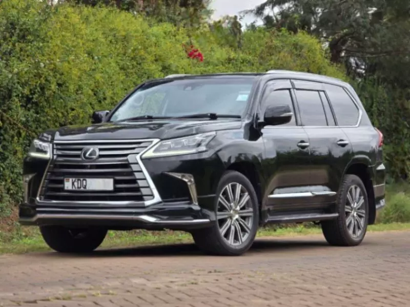 Lexus LX 570   - 2017