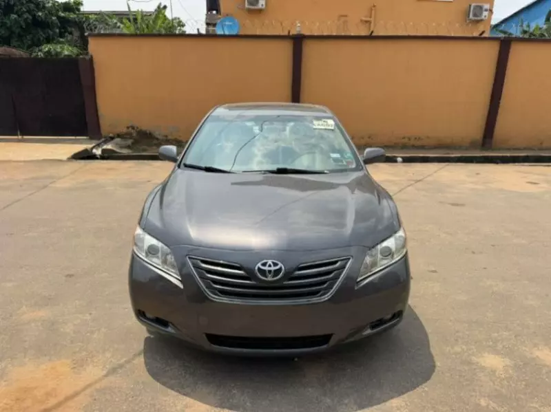 Toyota Camry   - 2007