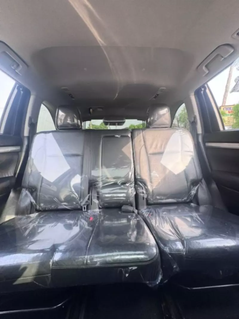 Toyota Highlander   - 2016