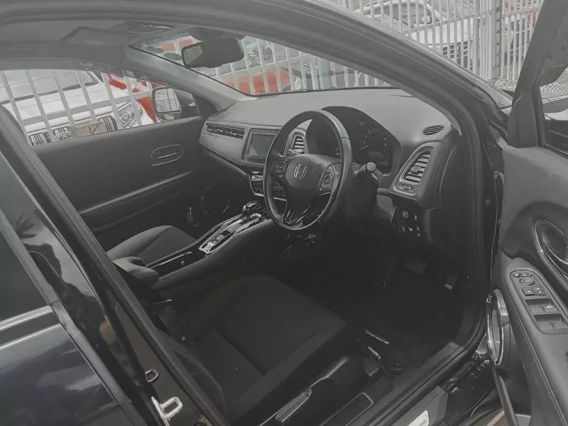 Honda Vezel Hybrid   - 2017