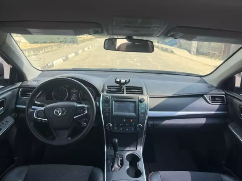 Toyota Camry   - 2017