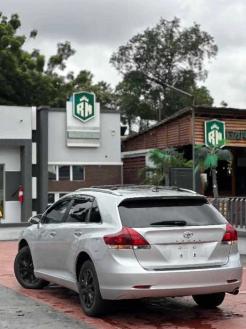 Toyota Venza   - 2013