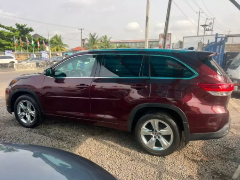 Toyota Highlander - 2019