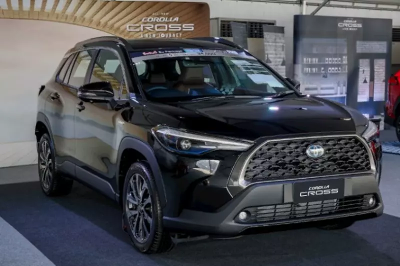 Toyota Corolla Cross (High Grade)   - 2025