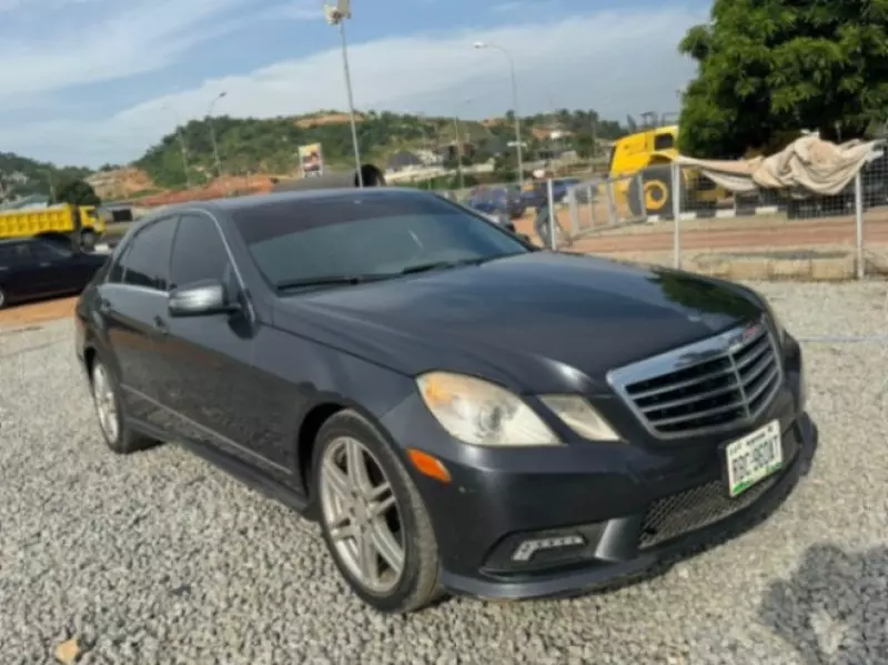 Mercedes-Benz E 350 - 2011