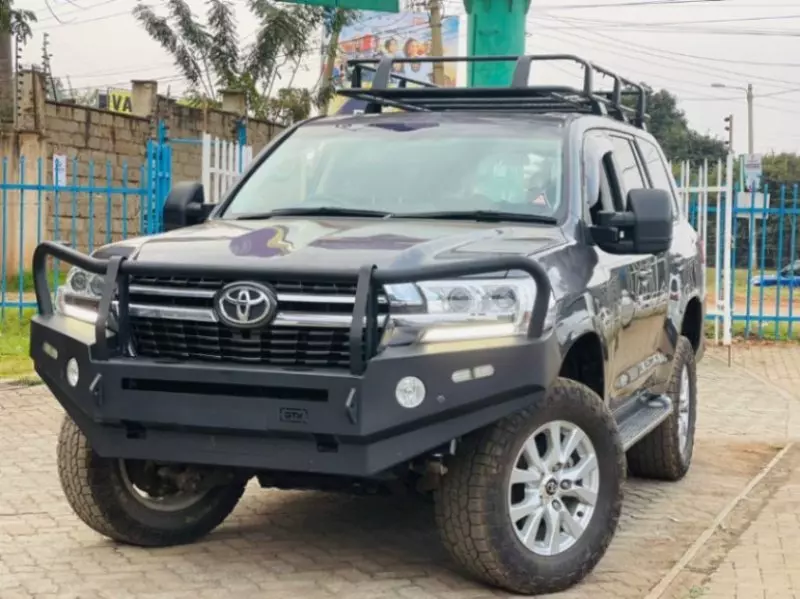 Toyota  Land Cruiser VXR V8   - 2020
