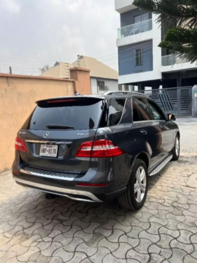 Mercedes-Benz ML-Class - 2012