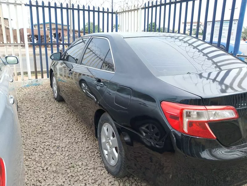 Toyota Camry   - 2013