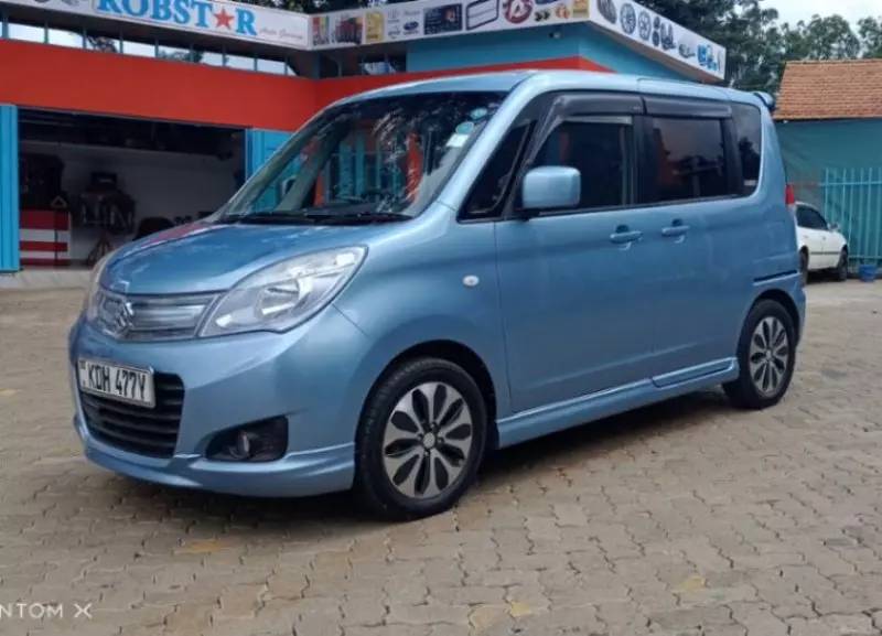 SUZUKI Solio   - 2015