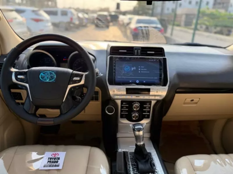 Toyota Land Cruiser   - 2016