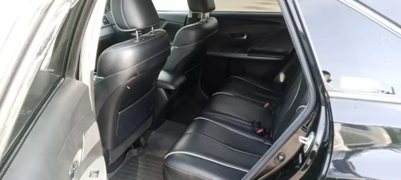 Toyota Venza   - 2014
