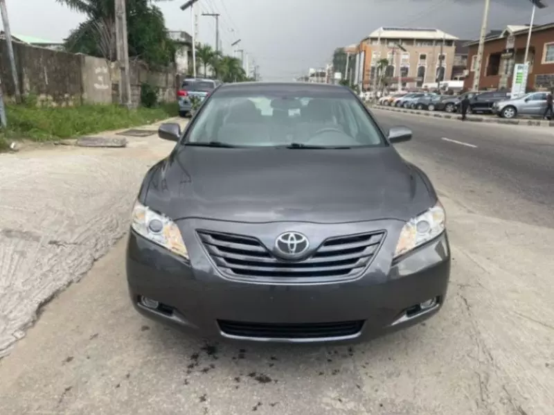 Toyota Camry   - 2008