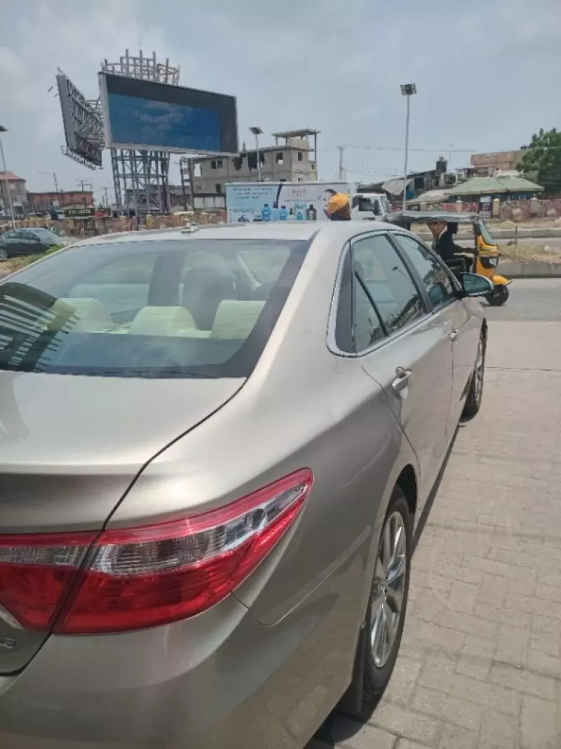 Toyota Camry   - 2015