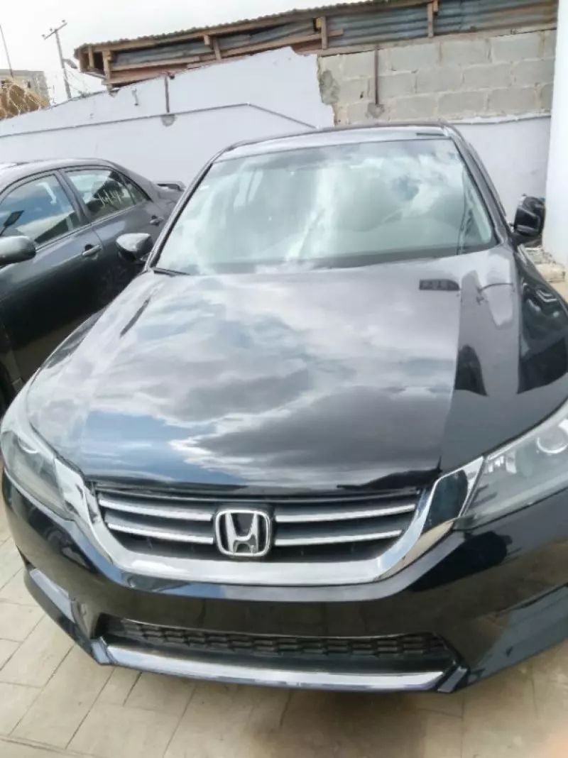 Honda Accord   - 2015