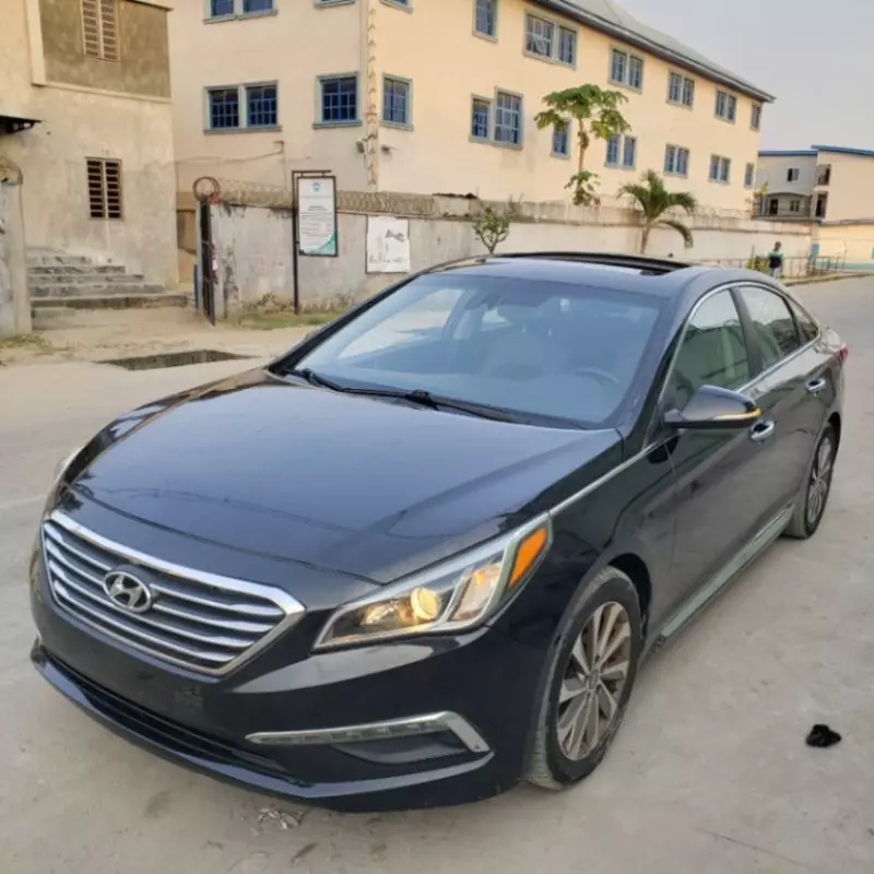 Hyundai Sonata   - 2017