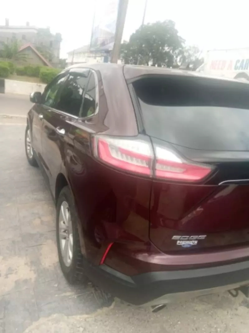 Ford Edge   - 2019