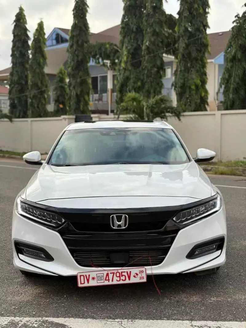 Honda Accord   - 2018
