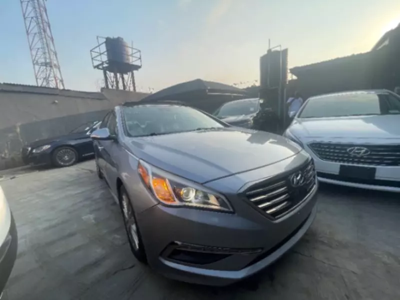Hyundai Sonata   - 2016