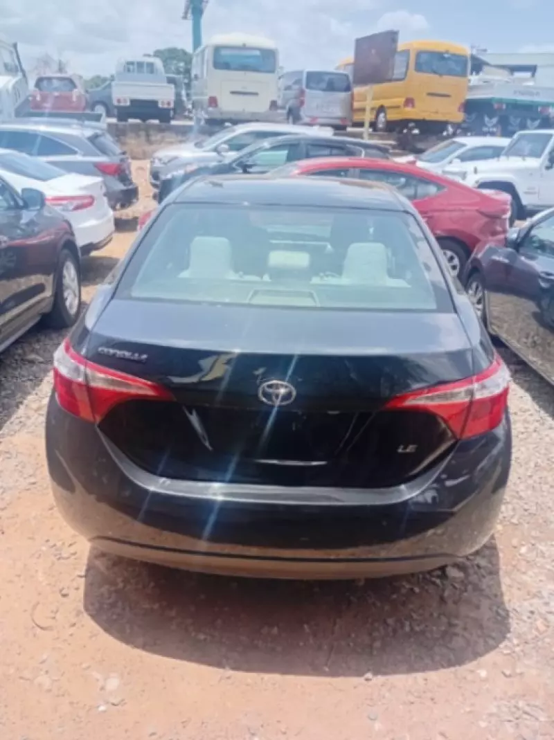 Toyota Corolla   - 2016