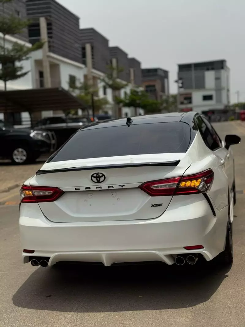 Toyota Camry   - 2019