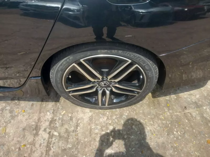 Honda Accord   - 2017