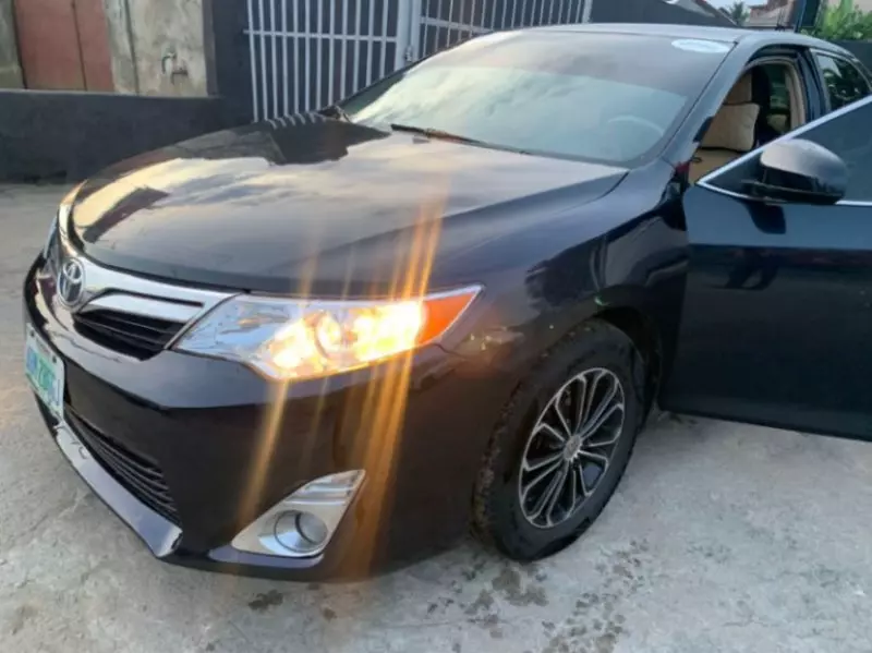 Toyota Camry   - 2012