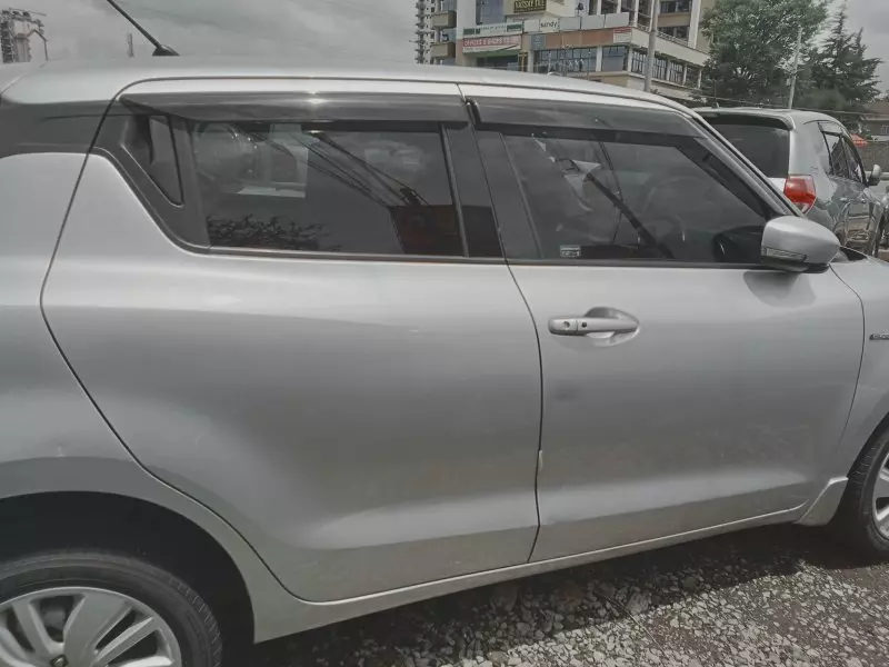 SUZUKI Swift   - 2016