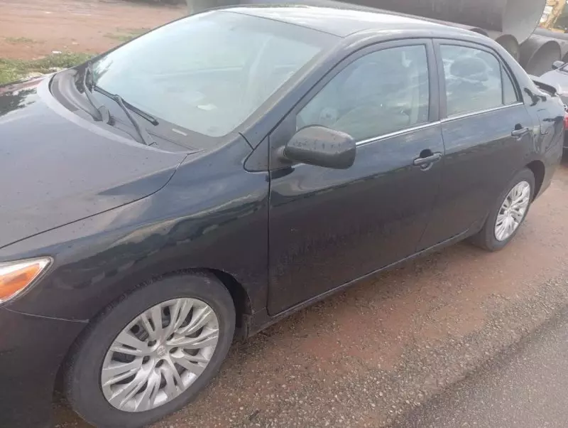 Toyota Corolla   - 2012