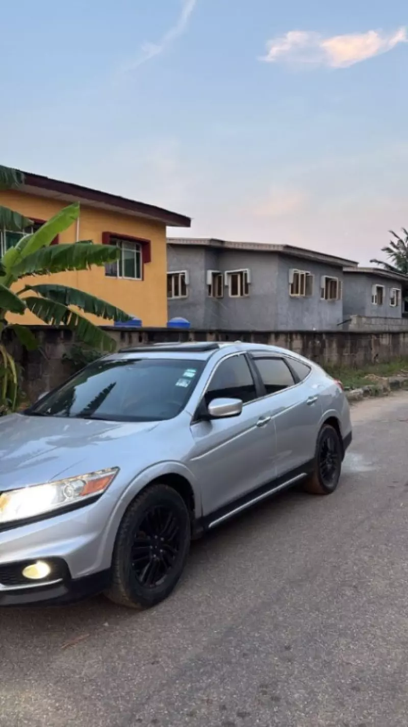 Honda Crosstour   - 2013