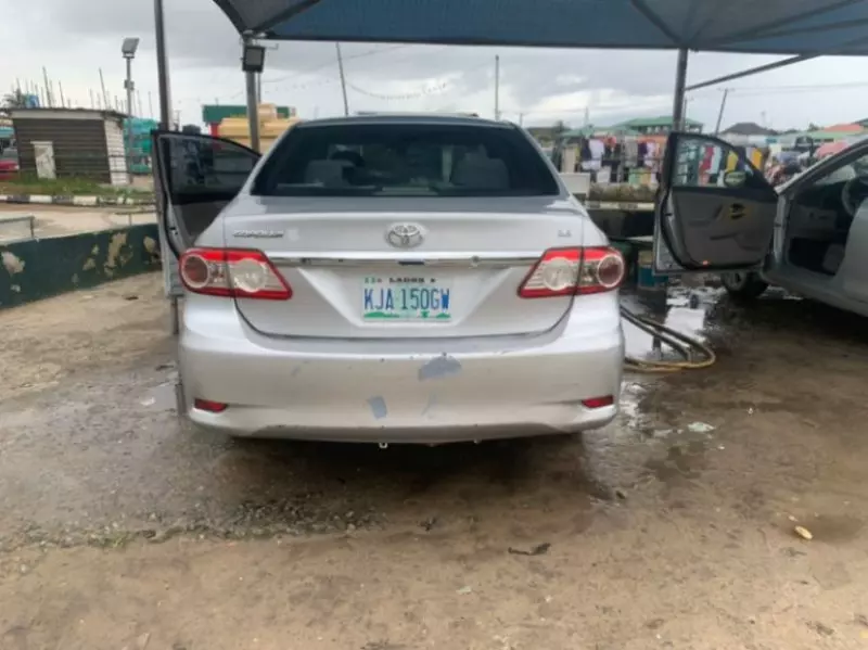 Toyota corolla   - 2013
