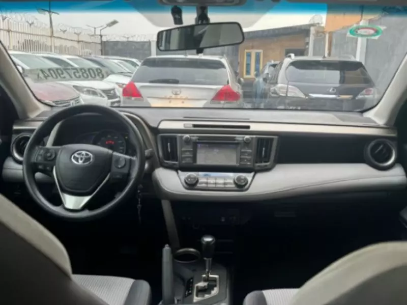 Toyota Rav4   - 2014