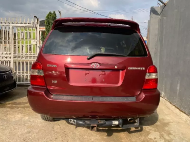Toyota Highlander   - 2005