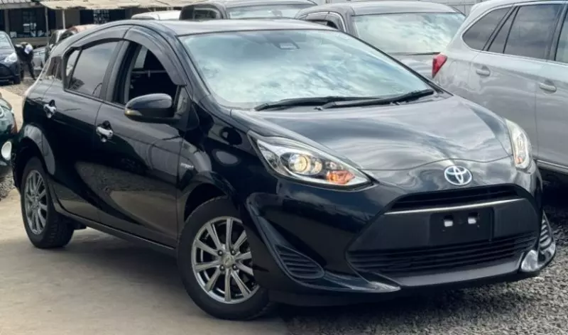 Toyota Aqua   - 2018