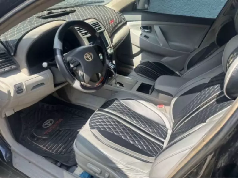 Toyota Camry   - 2006