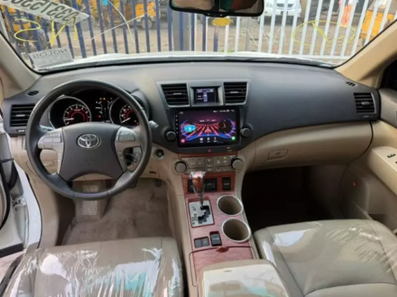 Toyota Highlander   - 2009