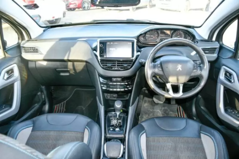 Peugeot 2008   - 2016