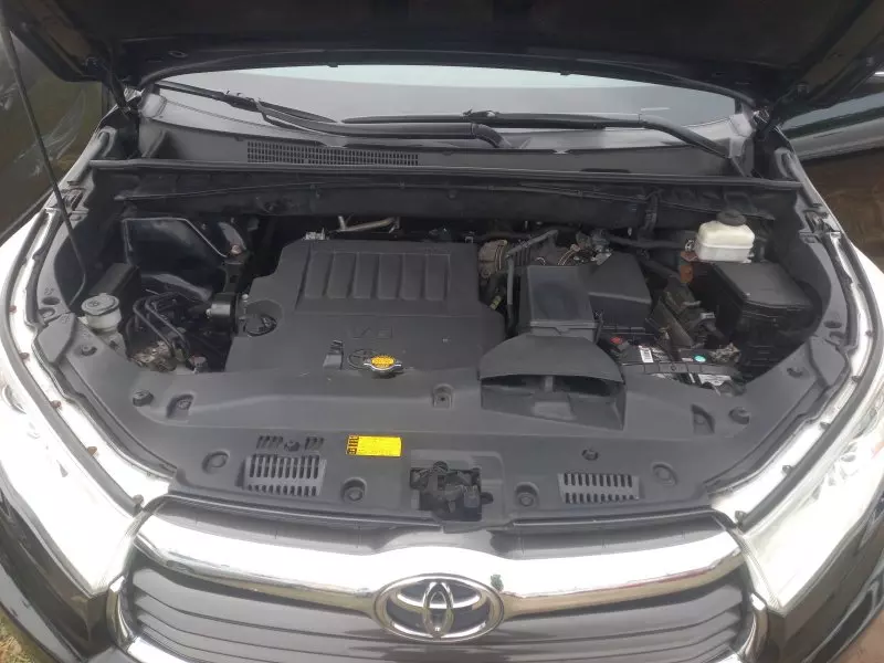 Toyota Highlander   - 2015