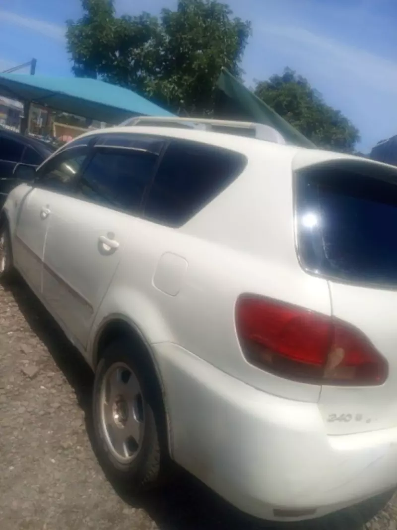 Toyota Ipsum   - 2001