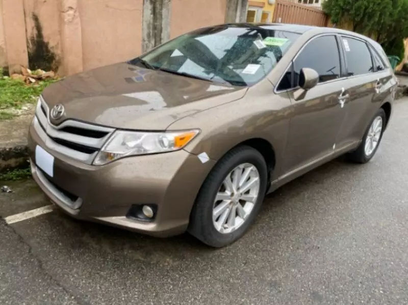 Toyota Venza   - 2010