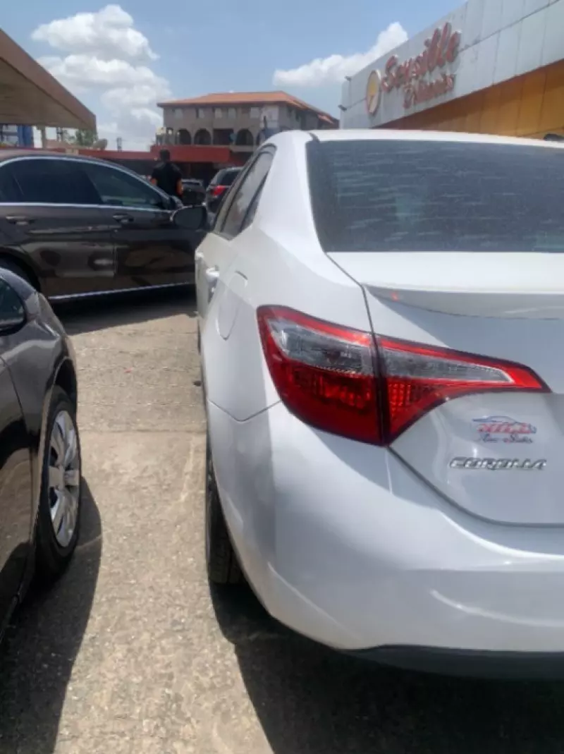 Toyota Corolla   - 2015