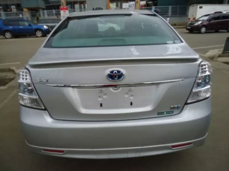 Toyota sai hybrid   - 2011