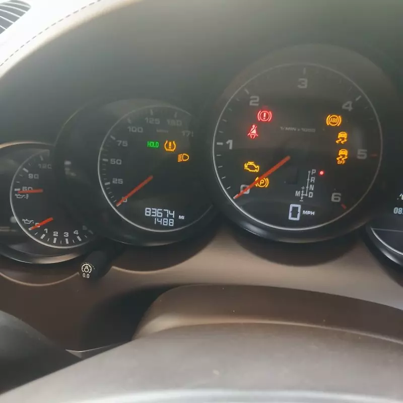 PORSCHE Cayenne   - 2012